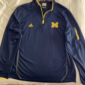 University of Michigan men’s quarter zip pullover.